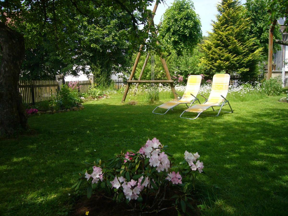 Ferienwohnung Im Alten Schulhaus - Keine Monteure Plech ภายนอก รูปภาพ
